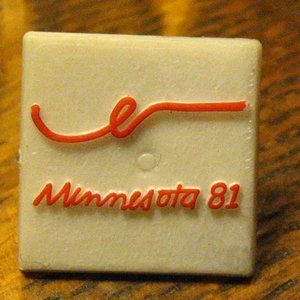 Minnesota 1981 Vintage MN Lapel Pin